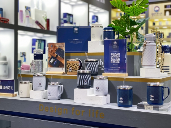 瑞堡奧路 個(gè)性化專屬禮品，引領(lǐng)高端日用品送禮新風(fēng)尚